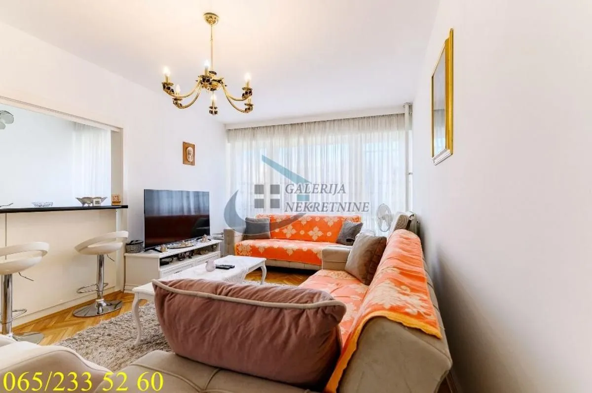 Sale, two bedroom apartment, 67m², Novi Beograd Blok 70, Novi Beograd Sve Podlokacije