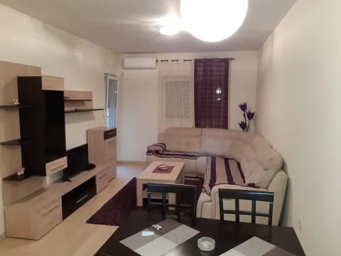 Izdavanje, stan, 51m², City Kvart, Podgorica