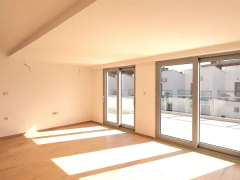 Prodaja, stan, 171m², Petrovac, Budva - image 8