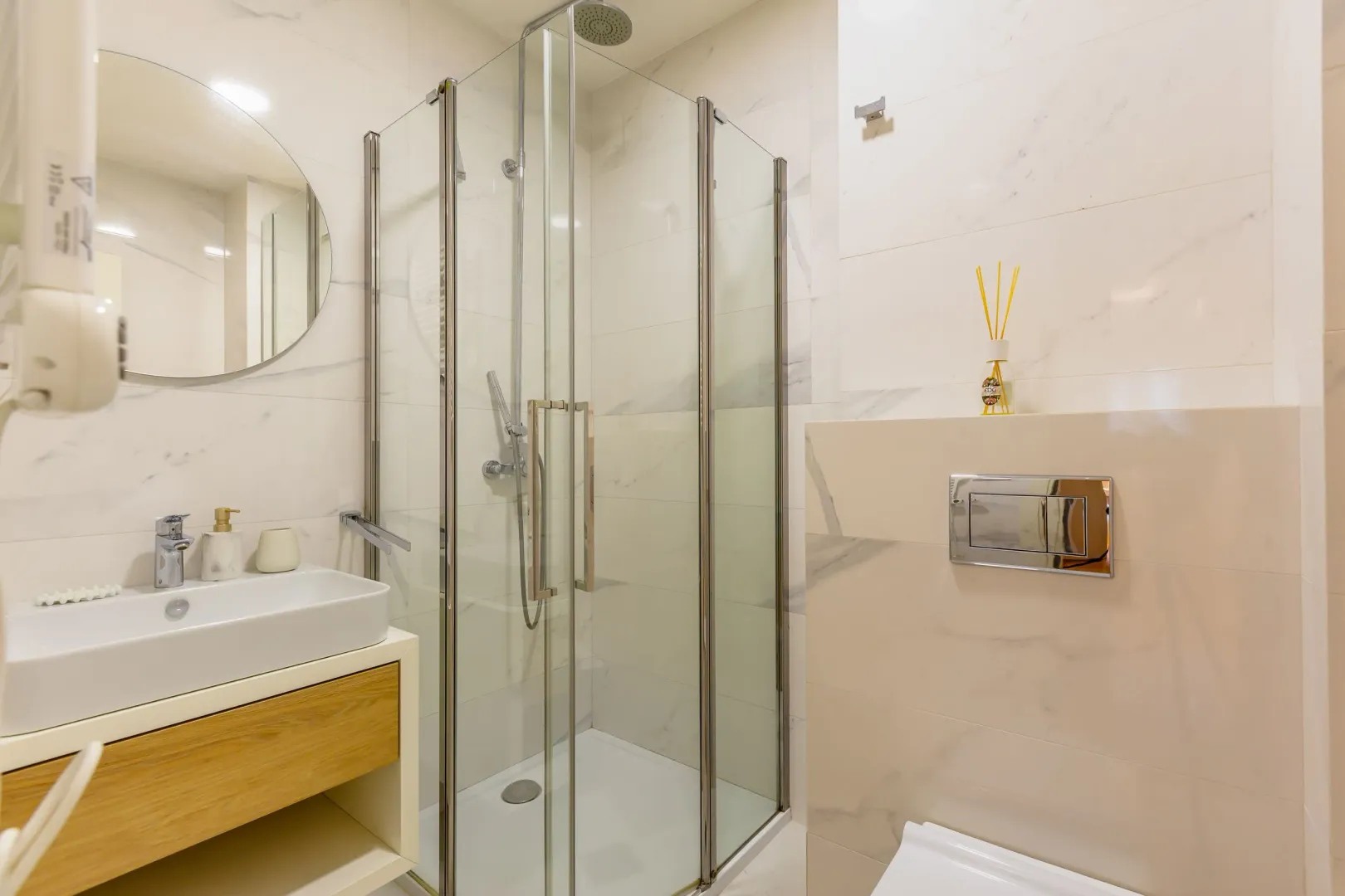 Rent, two bedroom apartment, 100m², Central Point, Podgorica