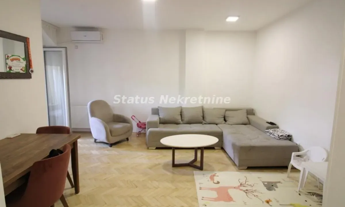 Prodaja, trosoban stan, 55m², Sremska Kamenica, Petrovaradin