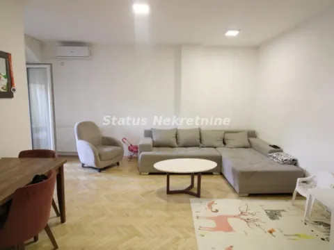 Prodaja, trosoban stan, 55m², Sremska Kamenica, Petrovaradin
