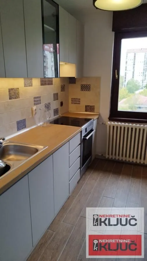 Prodaja, dvosoban stan, 54m², Bulevar Oslobodjenja, Novi Sad Sve Podlokacije