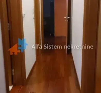 Rent, three bedroom apartment, 95m², Savski Venac, Beograd - image 12