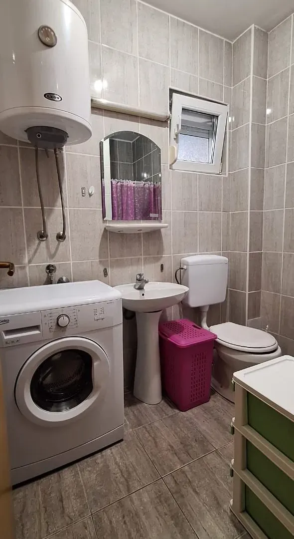 Izdavanje, jednosoban stan, 40m², Masline, Podgorica
