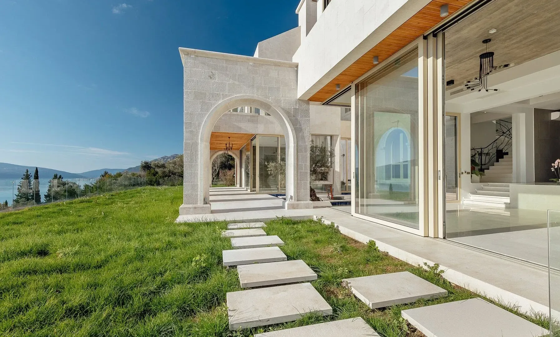 Sale, house, 1400m², Kotor, Crna Gora
