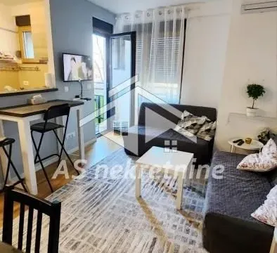 Rent, three bedroom apartment, 54m², Retenzija, Beograd - image 2