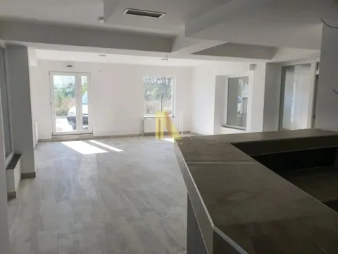 Sale, office space, 304m², Nova Pazova, Stara Pazova - image 3