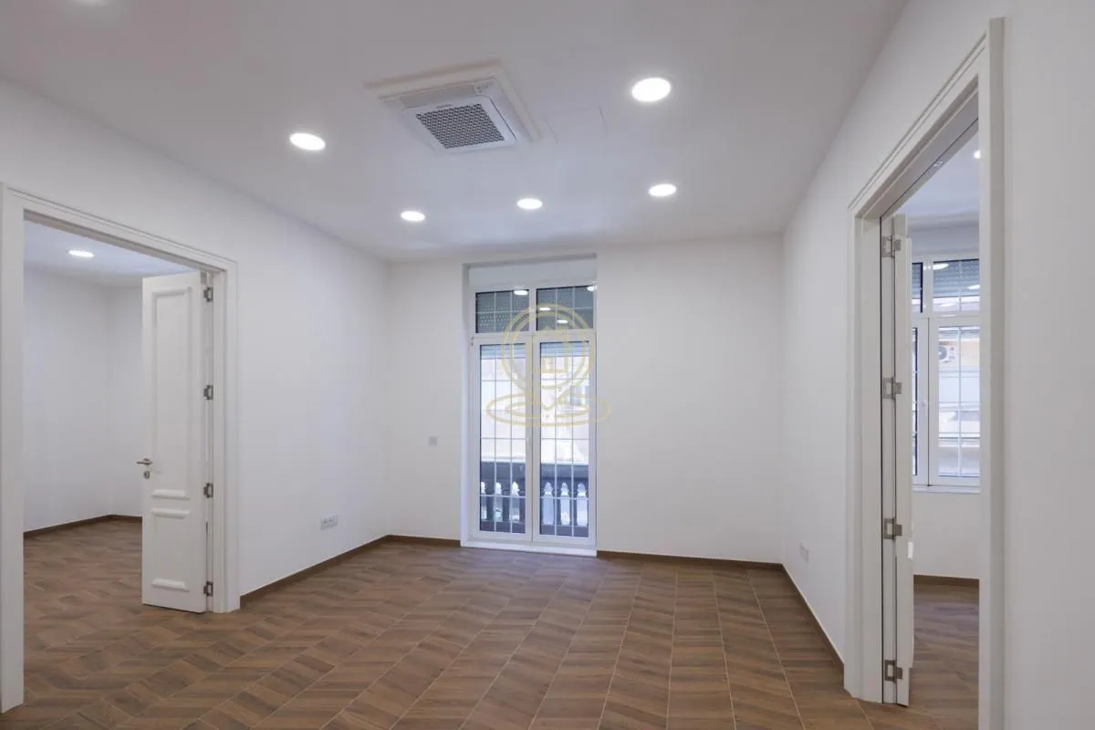 Rent, office space, 120m², Stari Grad, Beograd