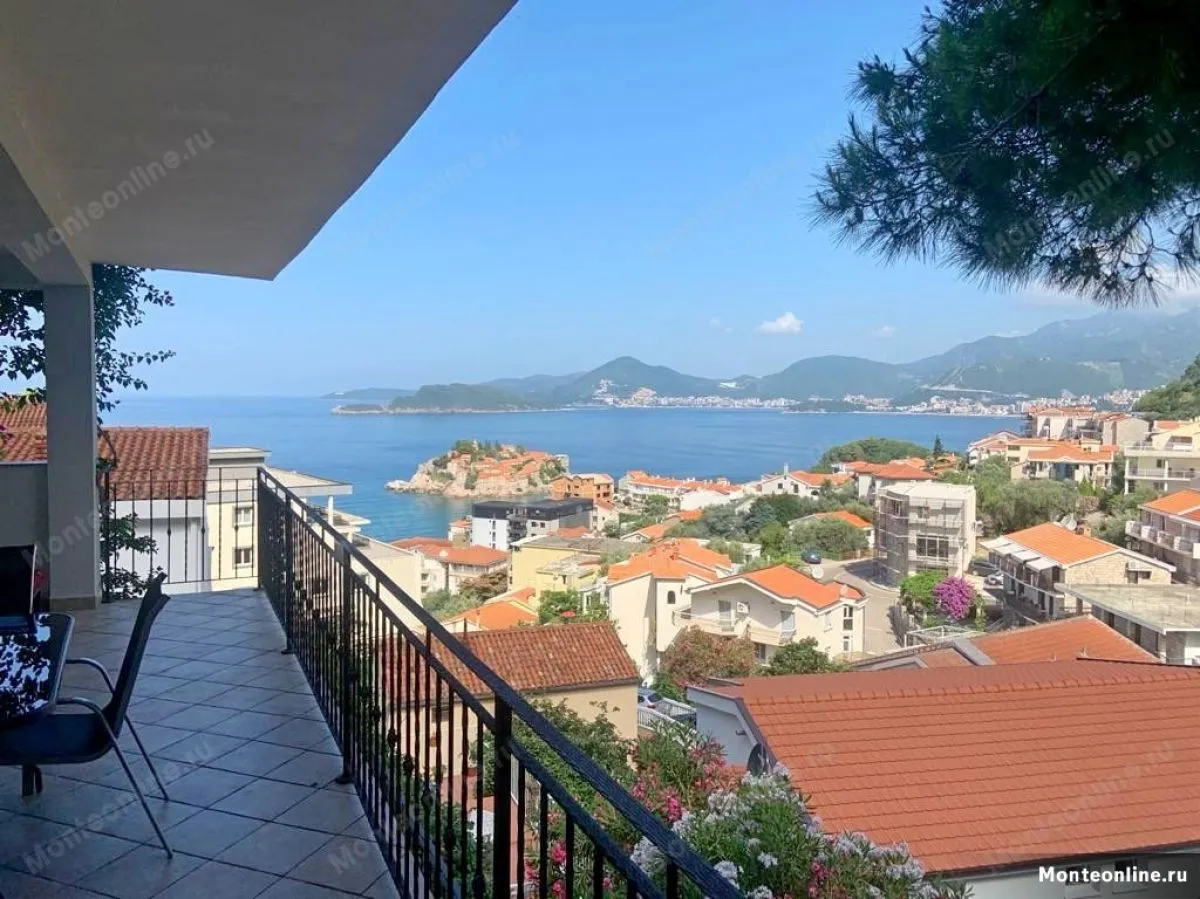 Sale, three bedroom apartment, 164m², Sveti Stefan, Budva