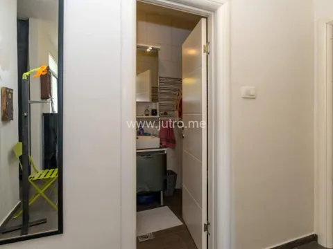 Rent, house, 200m², Gorica, Danilovgrad - image 18