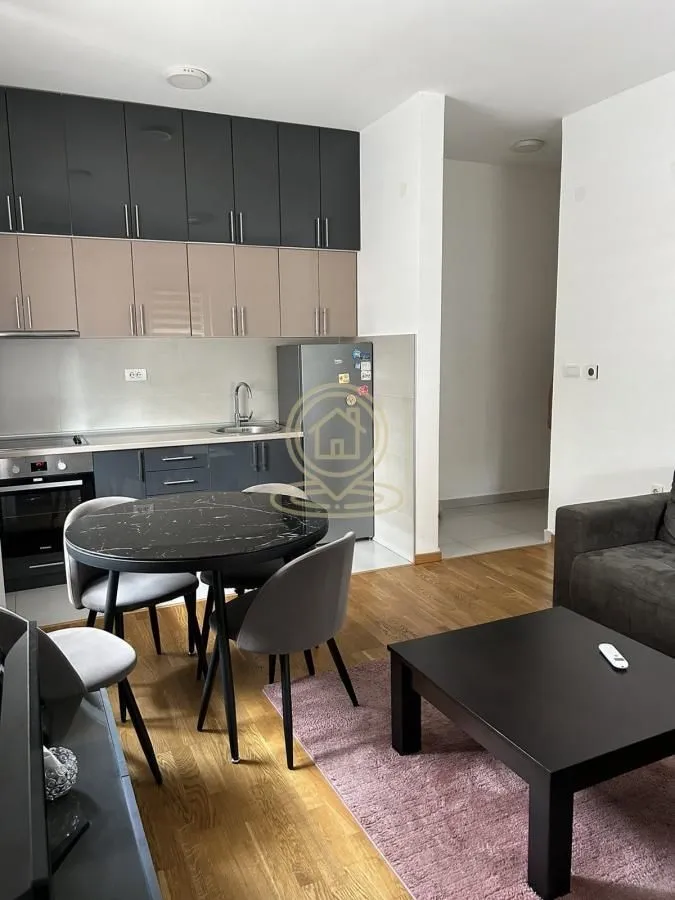 Izdavanje, dvosoban stan, 46m², Rotkvarija, Novi Sad Sve Podlokacije