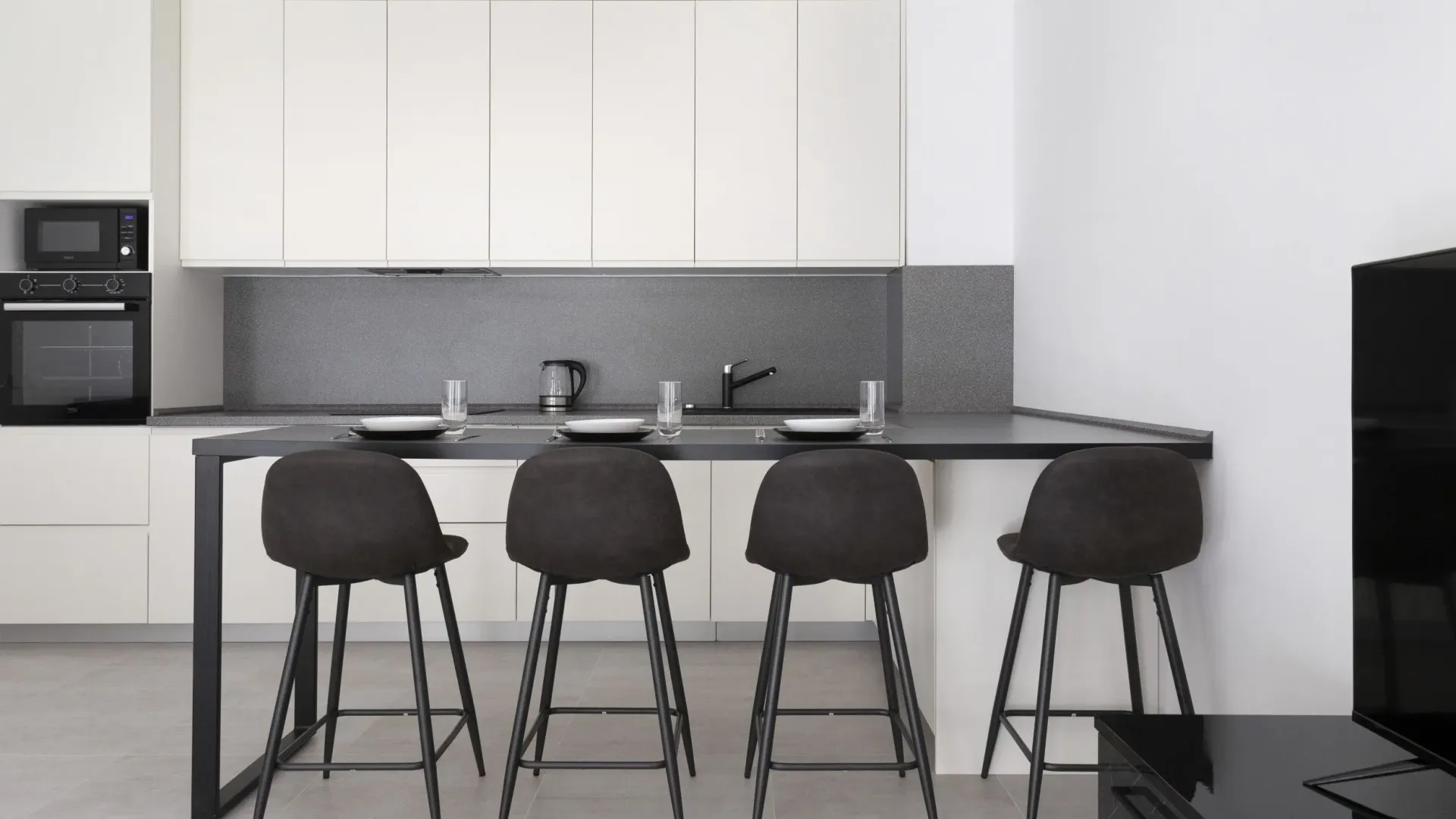 Sale, two bedroom apartment, 61m², Kotor, Crna Gora