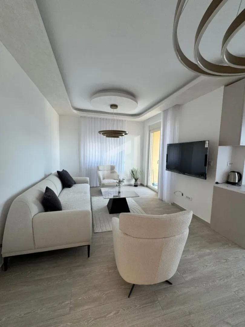 Prodaja, dvosoban stan, 74m², Bečići, Budva