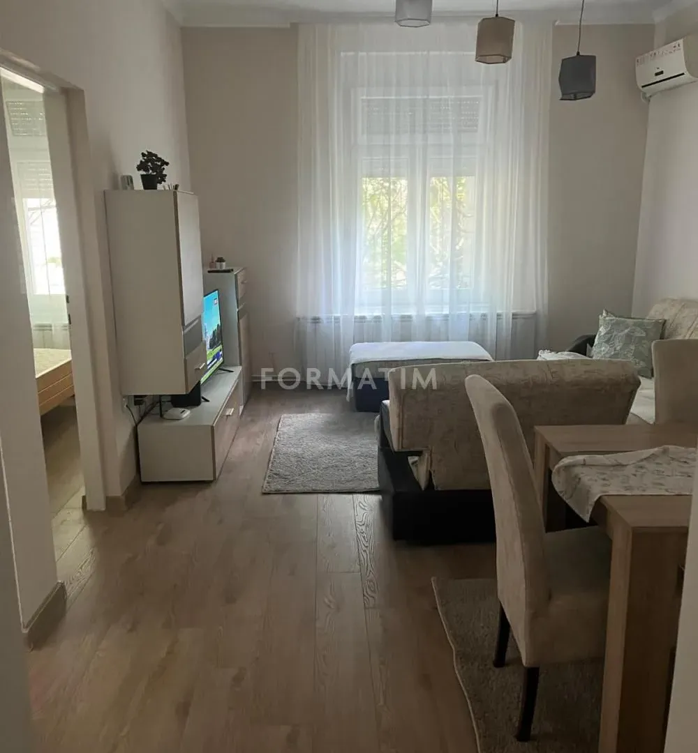 Rent, one bedroom apartment, 40m², Stari Grad, Beograd