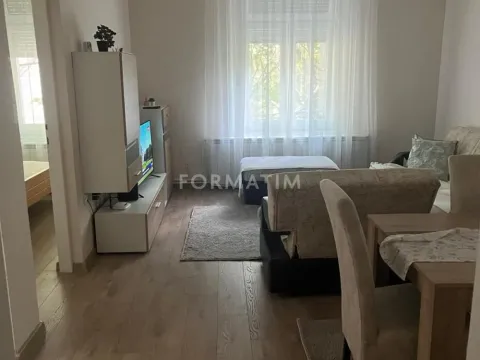 Izdavanje, jednosoban stan, 40m², Stari Grad, Beograd - image 2