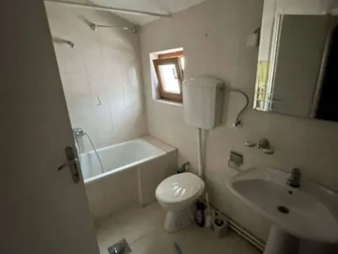 Sale, four bedroom apartment, 94m², Centar, Budva - image 9