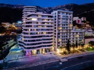 Izdavanje, jednosoban stan, 55m², Bečići, Budva - image 1