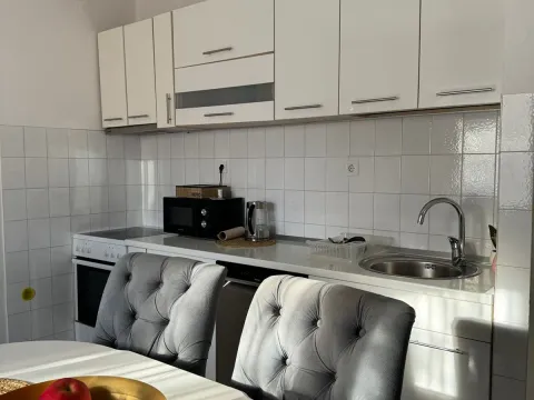 Prodaja, kuća, 194m², Herceg Novi, Crna Gora - image 6