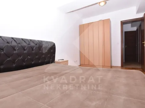 Rent, two bedroom apartment, 82m², City Kvart, Podgorica - image 8
