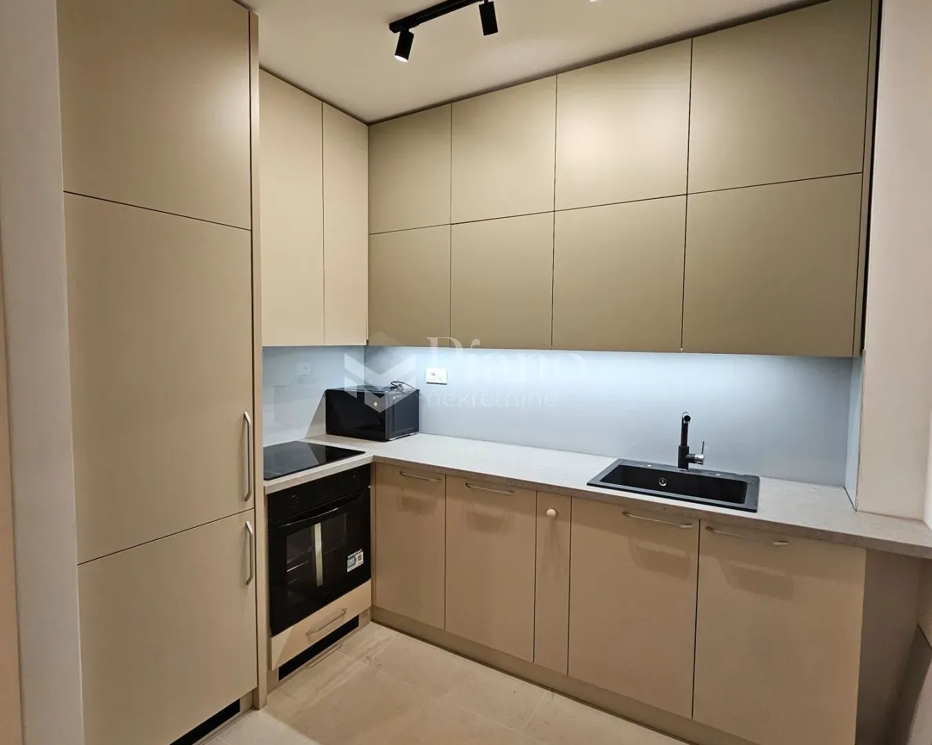 Rent, one bedroom apartment, 47m², City Kvart, Podgorica
