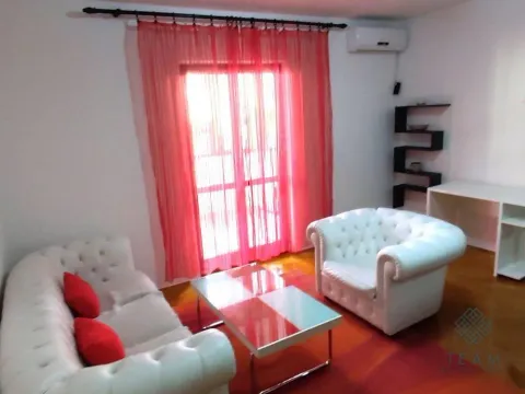 Izdavanje, jednosoban stan, 50m², Malo Brdo, Podgorica - image 2