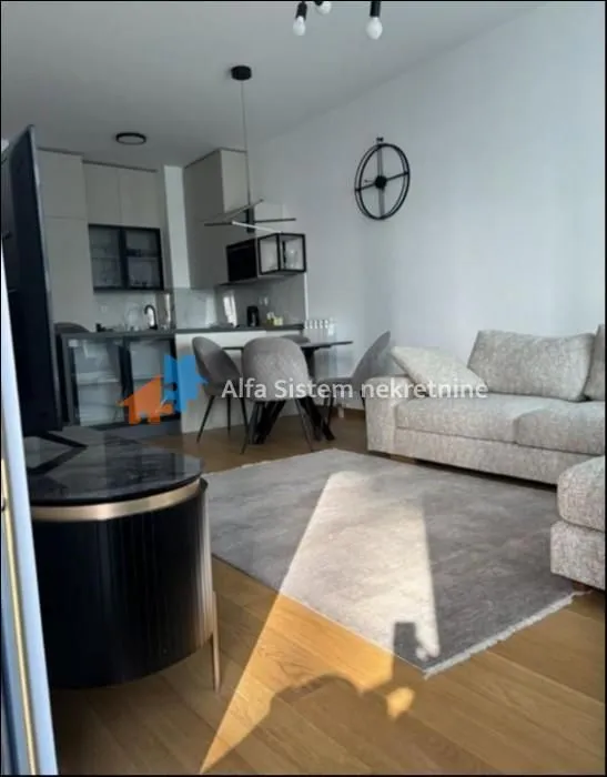 Rent, three bedroom apartment, 70m², Novi Beograd Blok 65, Novi Beograd Sve Podlokacije