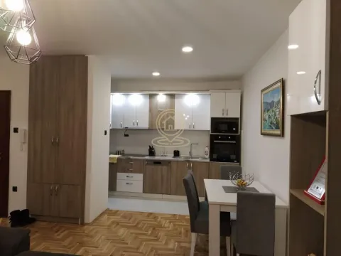 Izdavanje, trosoban stan, 56m², Podbara, Novi Sad Sve Podlokacije - image 4