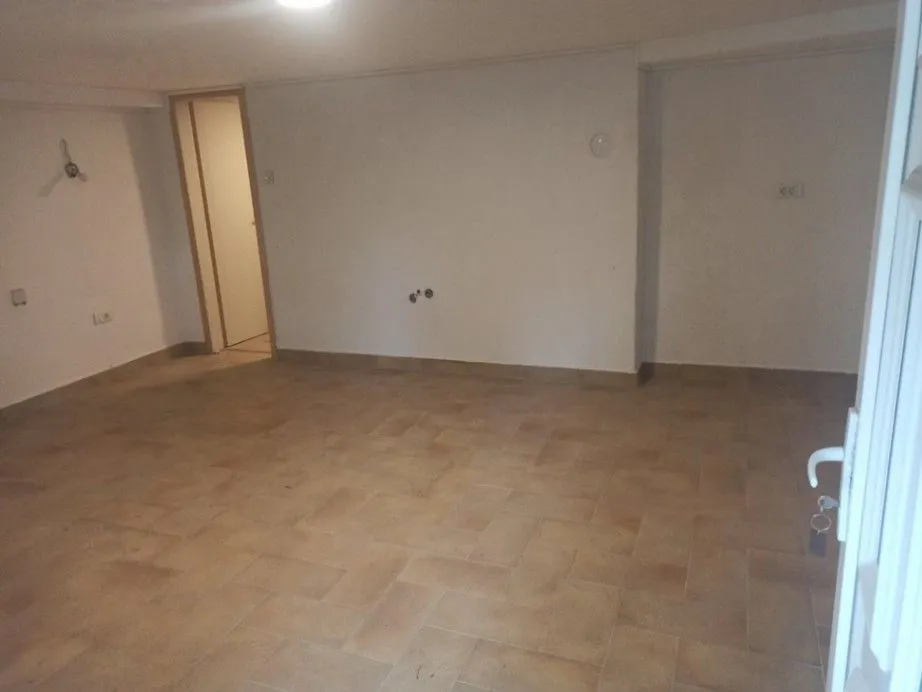 Prodaja, garsonjera, 28m², Preko Morače, Podgorica