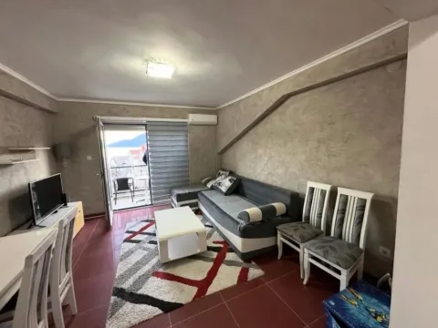 Izdavanje, jednosoban stan, 45m², Igalo, Herceg Novi - image 2