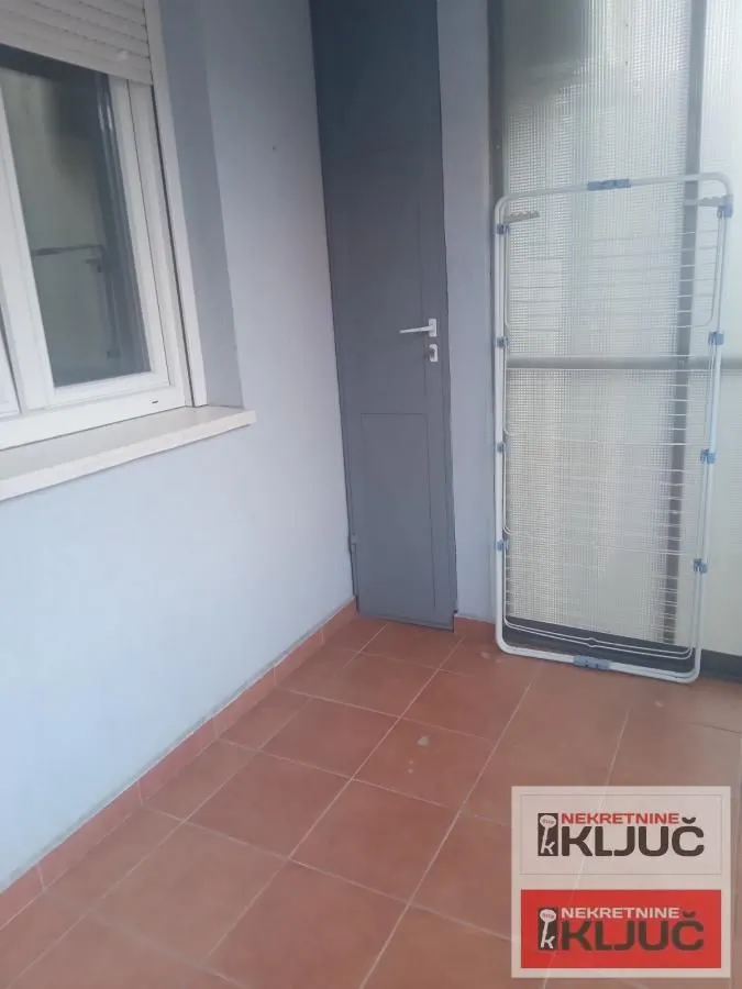 Izdavanje, dvosoban stan, 52m², Sajmište, Novi Sad