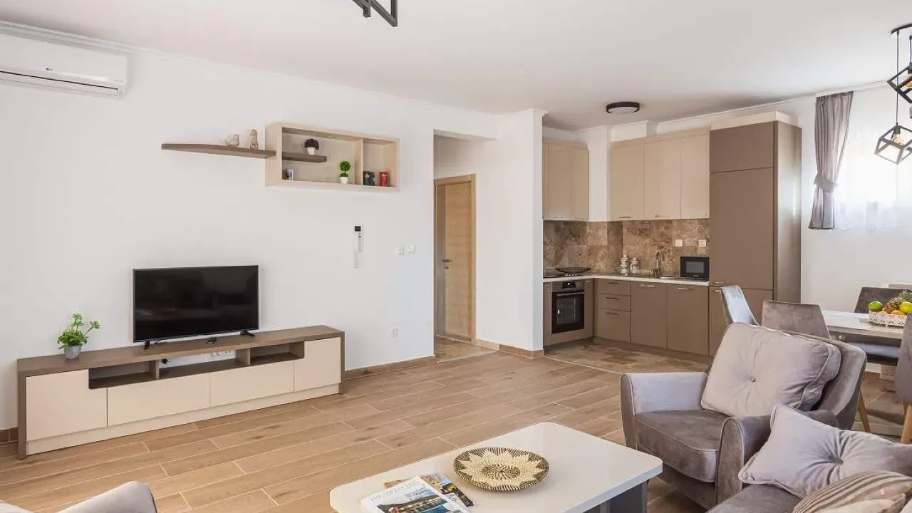 Prodaja, jednosoban stan, 87m², Budva, Crna Gora