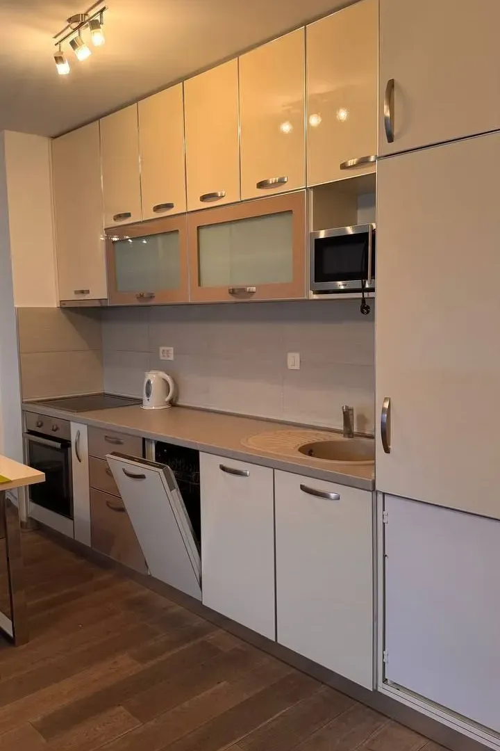 Sale, one bedroom apartment, 62m², Pržno, Budva