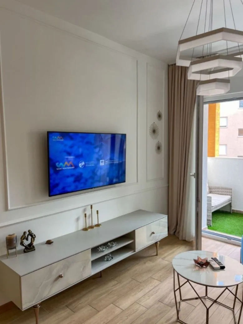 Rent, two bedroom apartment, 69m², Centar, Budva