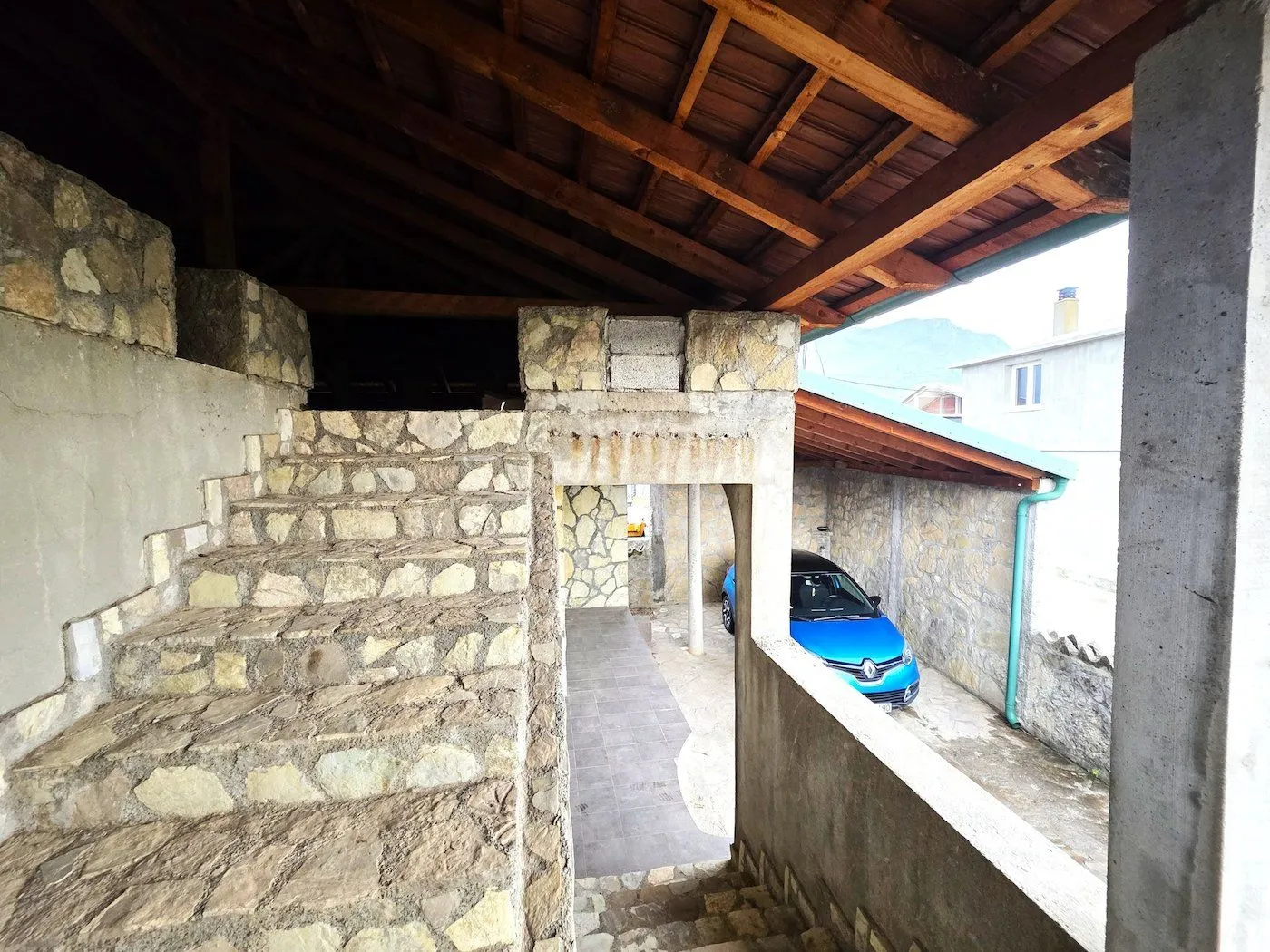 Rent, house, 168m², Murtovina, Podgorica