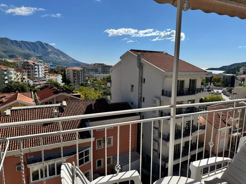 Sale, two bedroom apartment, 59m², Bečići, Budva