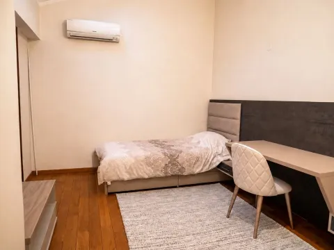 Rent, two bedroom apartment, 140m², City Kvart, Podgorica - image 5