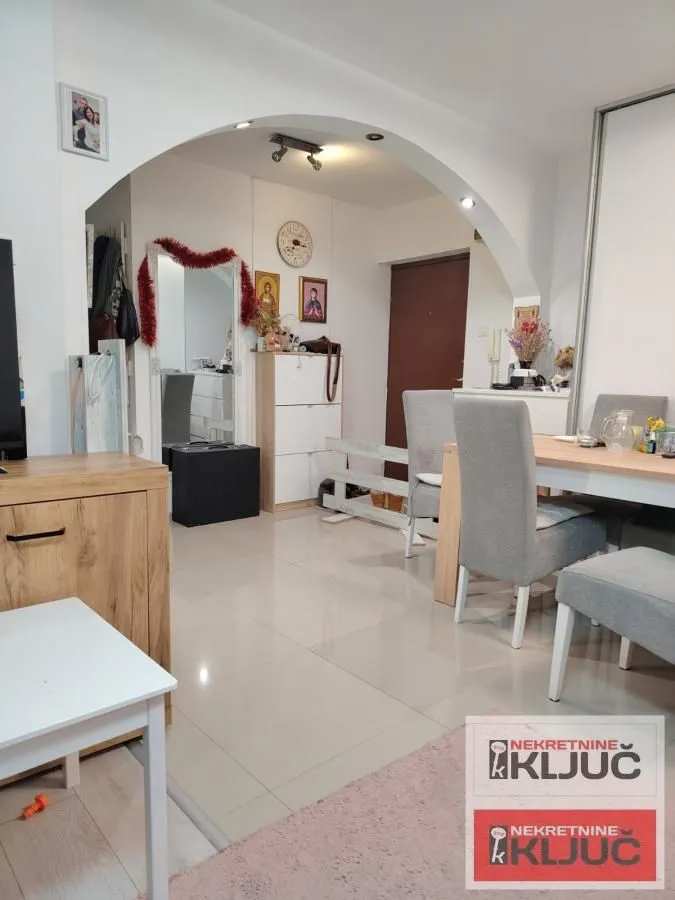 Prodaja, jednosoban stan, 53m², Novo naselje, Novi Sad