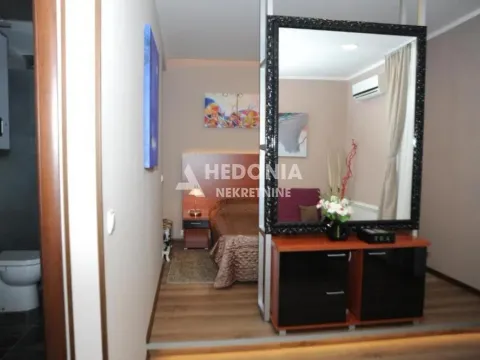 Prodaja, trosoban stan, 90m², Stari Grad, Beograd - image 9