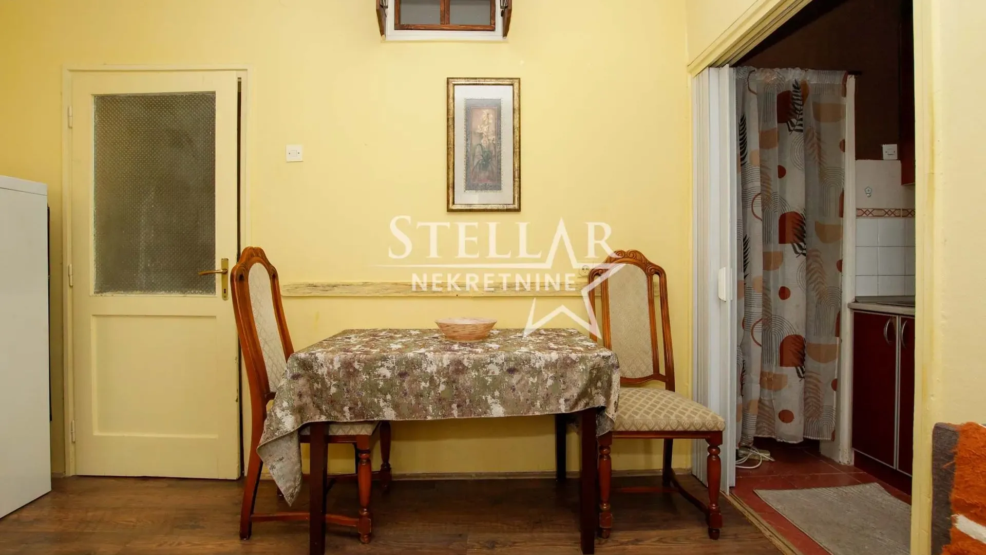Izdavanje, jednosoban stan, 43m², Stara Varoš, Podgorica