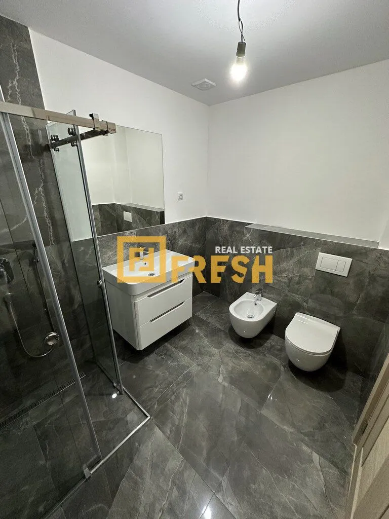 Prodaja, dvosoban stan, 70m², Rafailovići, Budva