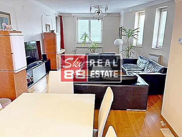 Rent, four bedroom apartment, 120m², Savski Venac, Beograd