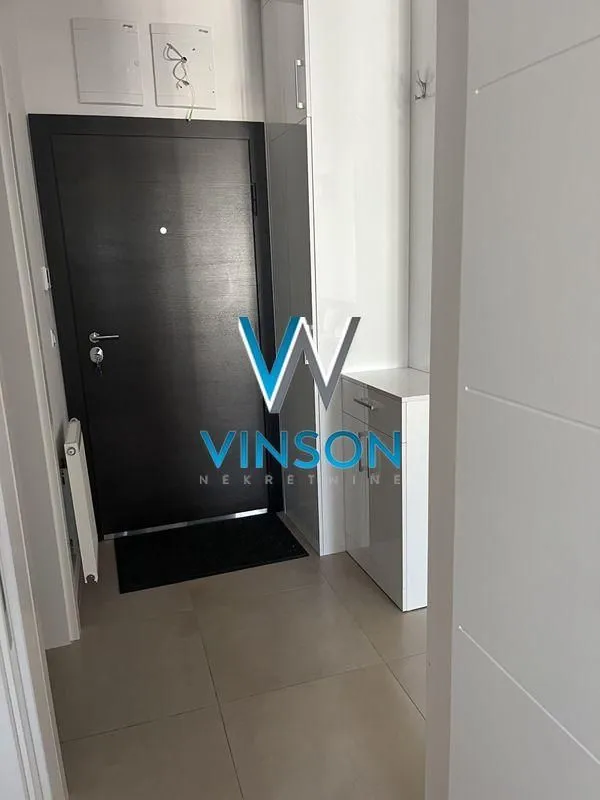Izdavanje, jednosoban stan, 40m², Salajka, Novi Sad Sve Podlokacije