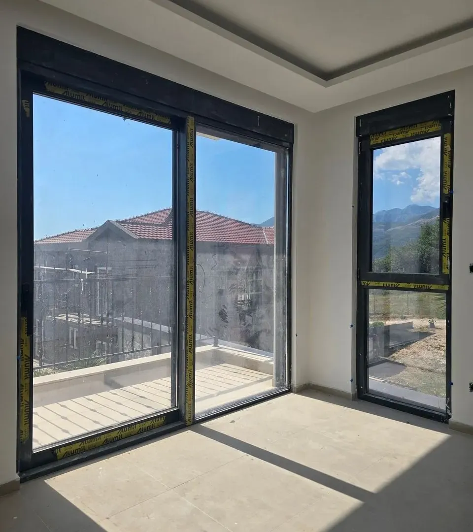 Sale, two bedroom apartment, 61m², Tivat, Crna Gora