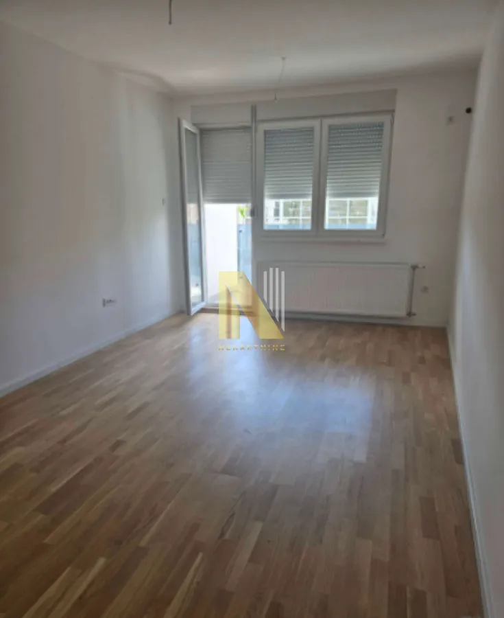 Prodaja, četvorosoban stan, 79m², Podbara, Novi Sad Sve Podlokacije