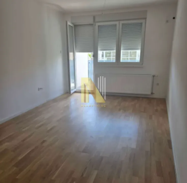 Sale, four bedroom apartment, 79m², Podbara, Novi Sad Sve Podlokacije