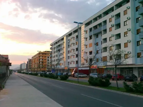 Rent, one bedroom apartment, 45m², Stari Aerodrom, Podgorica - image 10