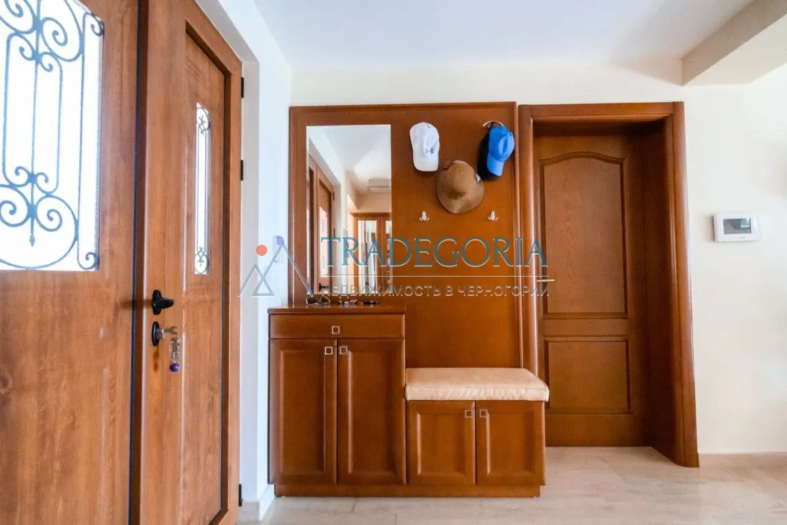 Prodaja, ugostiteljski objekat, 252m², Bar, Crna Gora