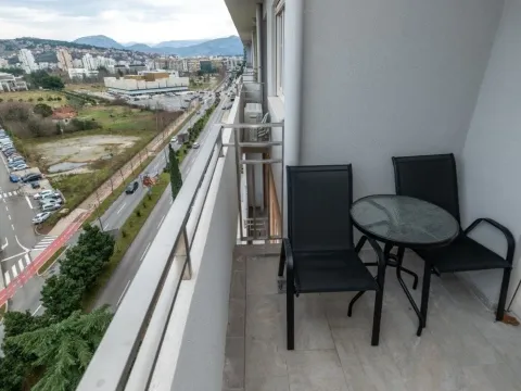 Izdavanje, jednosoban stan, 47m², Central Point, Podgorica - image 8