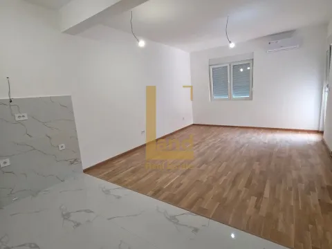 Prodaja, dvosoban stan, 69m², Zabjelo, Podgorica - image 1